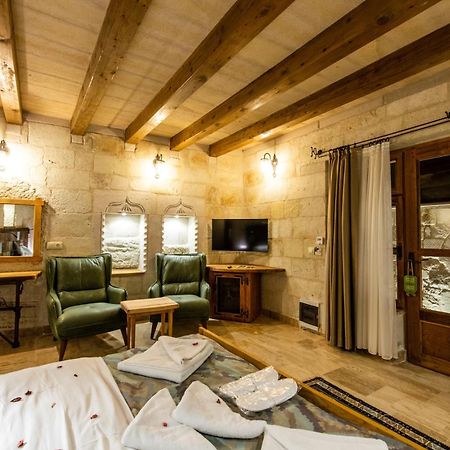Charming Cave Hotel غوريمِيه الغرفة الصورة