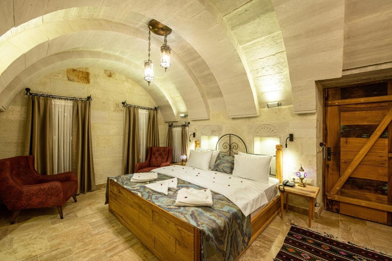 Charming Cave Hotel غوريمِيه الغرفة الصورة