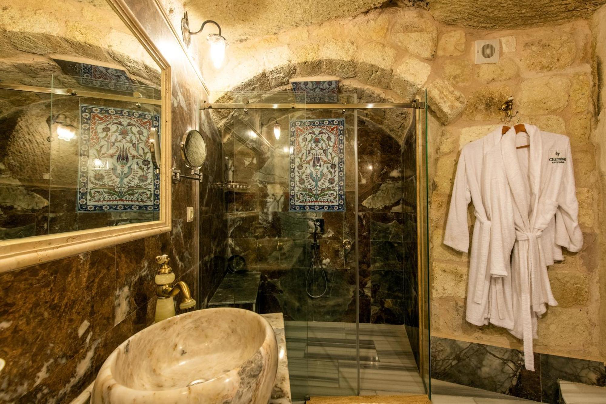 Charming Cave Hotel غوريمِيه الغرفة الصورة