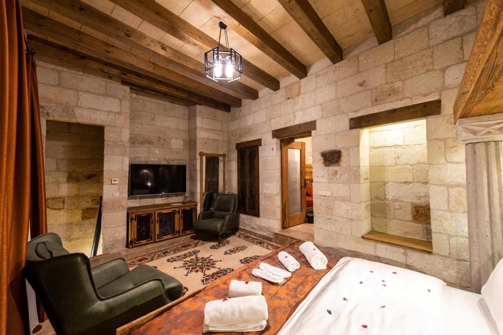 Charming Cave Hotel غوريمِيه الغرفة الصورة