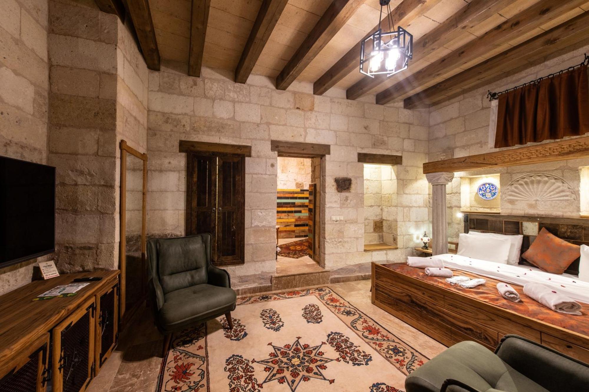Charming Cave Hotel غوريمِيه الغرفة الصورة