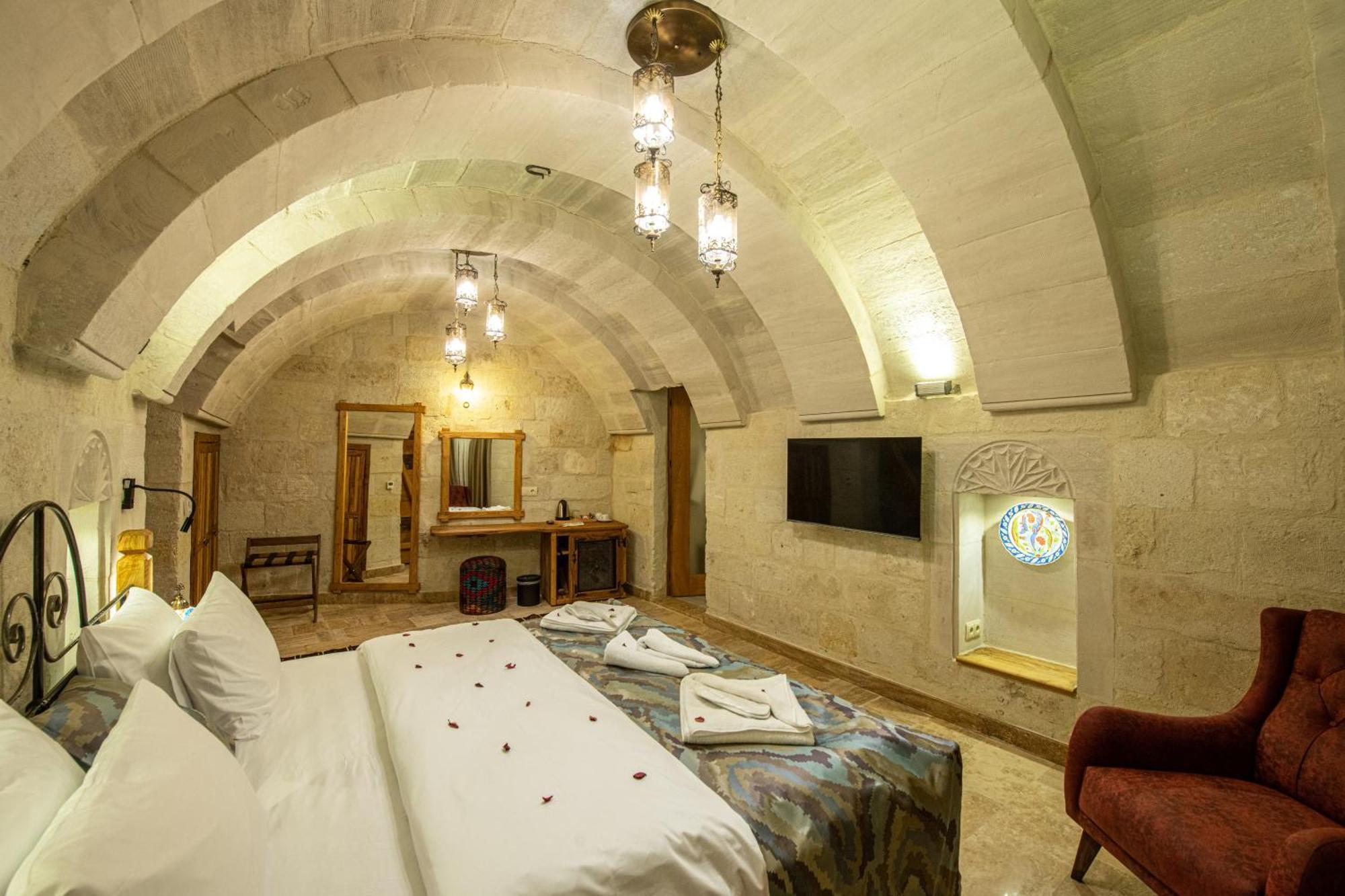 Charming Cave Hotel غوريمِيه الغرفة الصورة