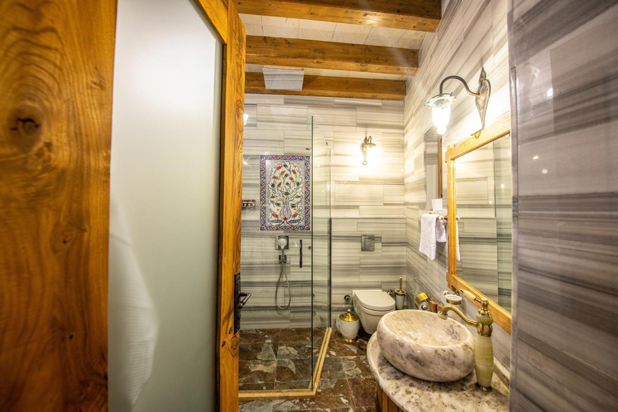 Charming Cave Hotel غوريمِيه الغرفة الصورة
