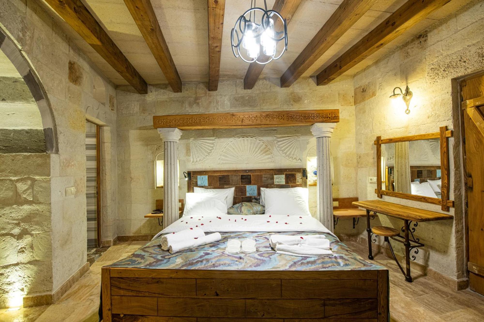 Charming Cave Hotel غوريمِيه الغرفة الصورة